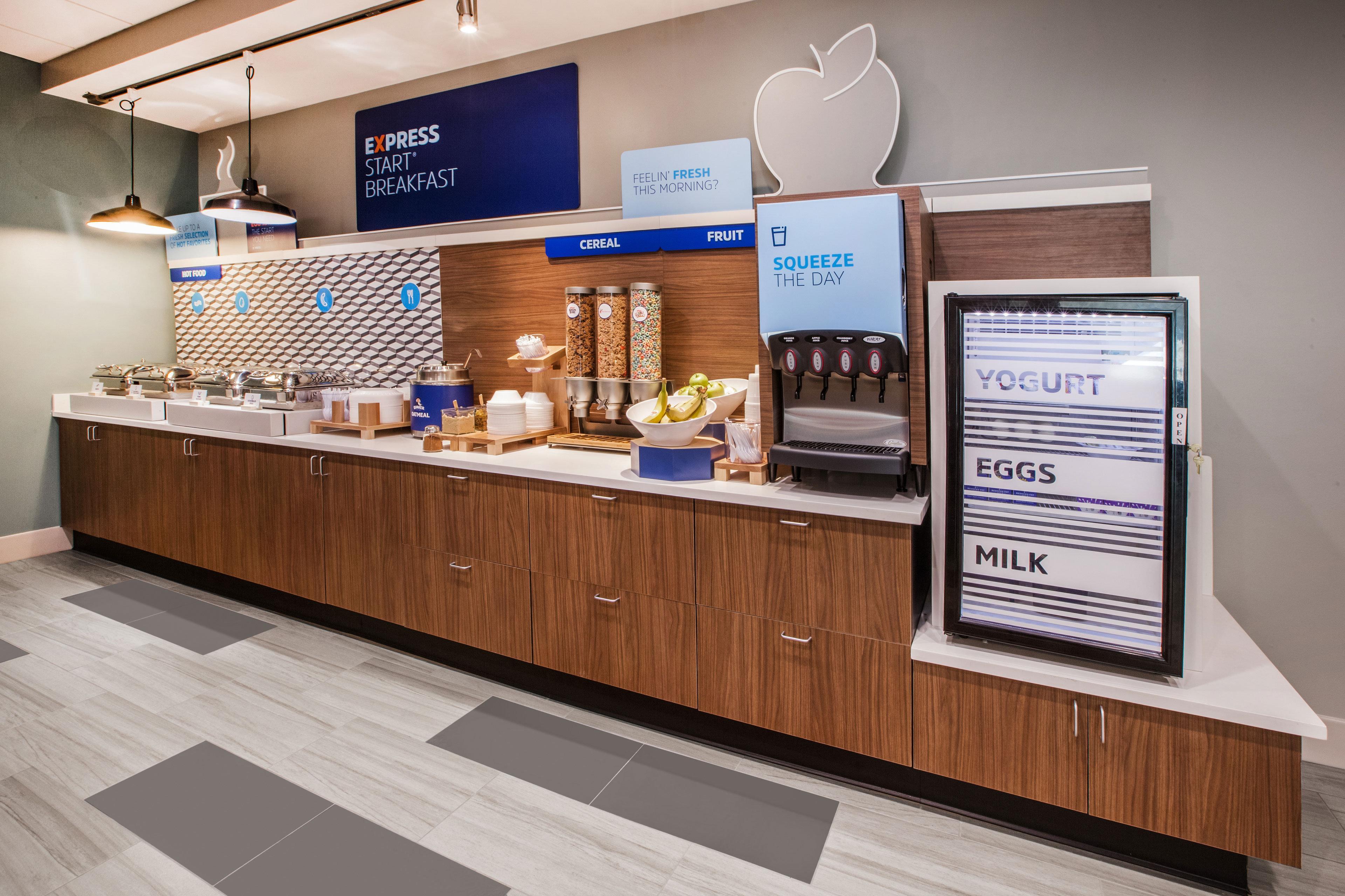 Holiday Inn Express & Suites Oakland - Airport By Ihg Eksteriør bilde