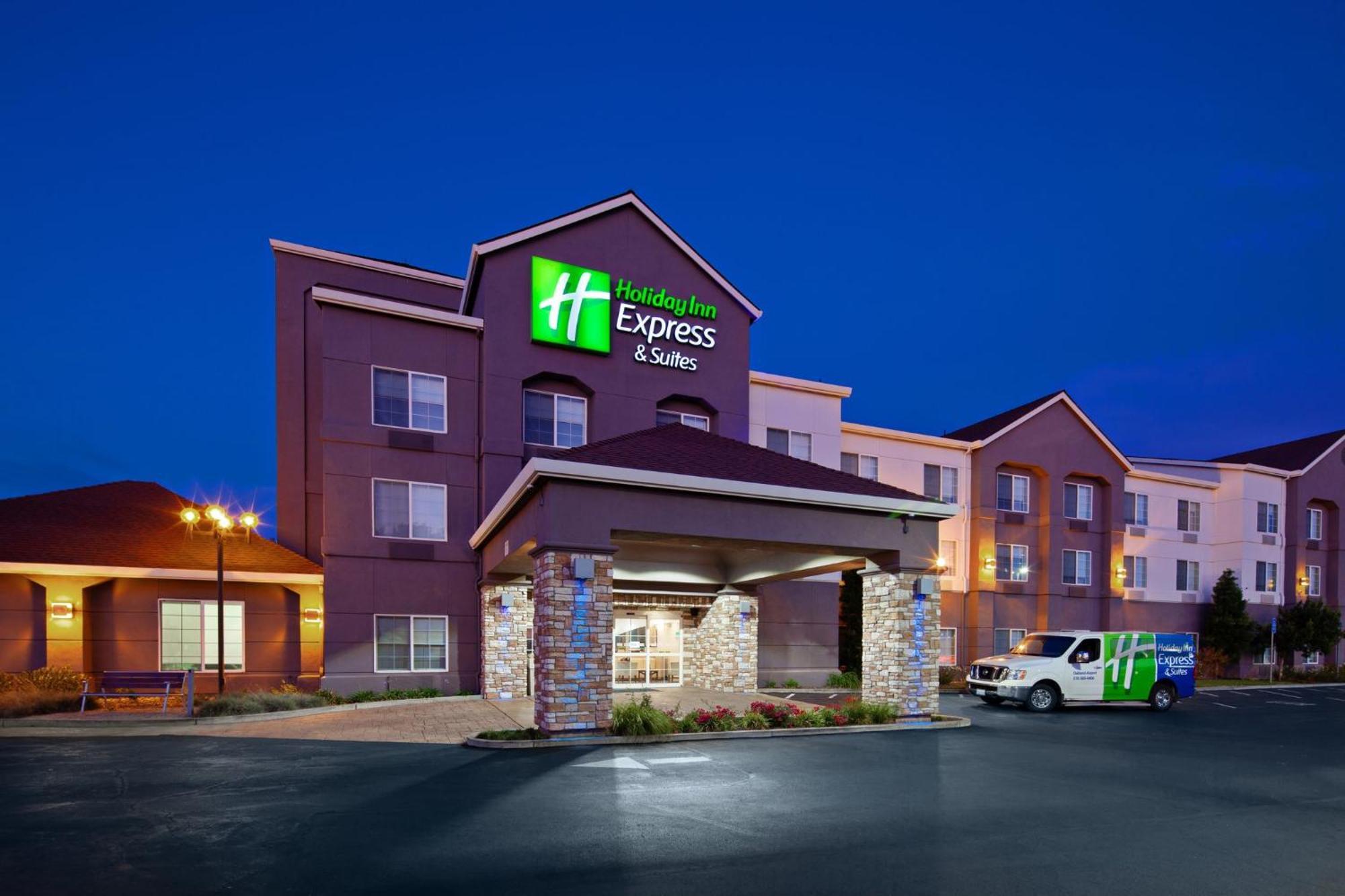 Holiday Inn Express & Suites Oakland - Airport By Ihg Eksteriør bilde