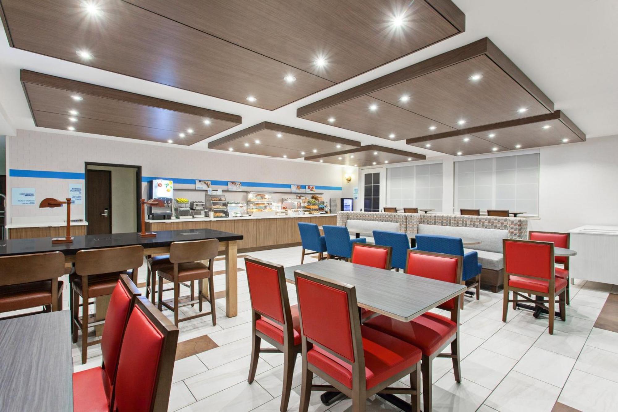 Holiday Inn Express & Suites Oakland - Airport By Ihg Eksteriør bilde
